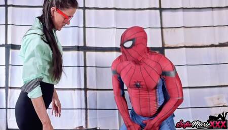 Cougar Seductress Sofie Marie Sucks Spider Mans Huge Dick