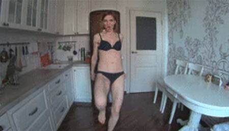 SEXY KARATE KICKING BAREFOOT 10 (K)