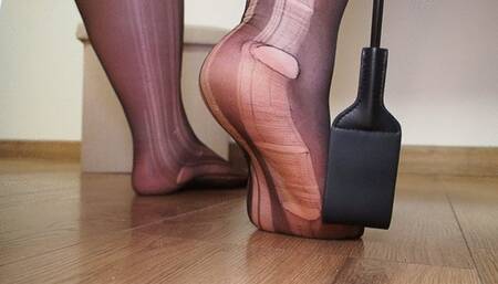 Worship my feet in torn stockings Loser (no talking)