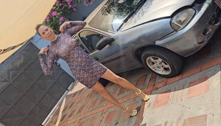 Katherine cranking battle on high heel sandals