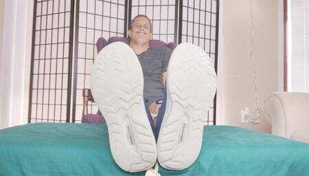 Male Foot Marker Tickle