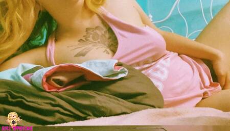 The Dirty Talk with a Friend About Adventures and a Cuckold Husband