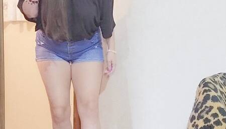 Tiny bug boys are Crushed beneath Giantess' Converse