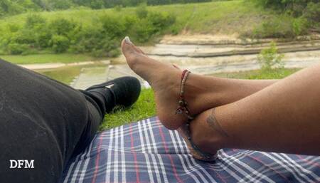 “Lucky foot freak got to take these feet for a picnic”