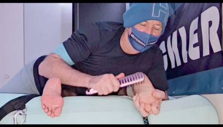 Oliver's Quick Tickle Therapy Session