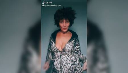 Sensualpolestar milf