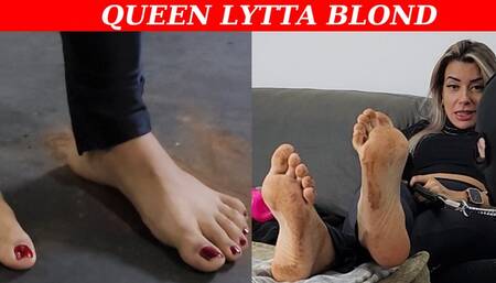 Queen Lytta Blond - Dirty feet EP 4 - Sexy Lytta makes her Slave lick her dirty feet after walking on dirt - FOOT WORSHIP - DIRTY FEET - FOOT DOMINATION - FOOT HUMILIATION - SOLES - TOE SUCK - FEMDOM - DIRT - (720p)