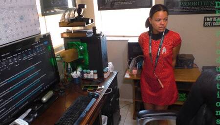 Busted! The Con Girl HD