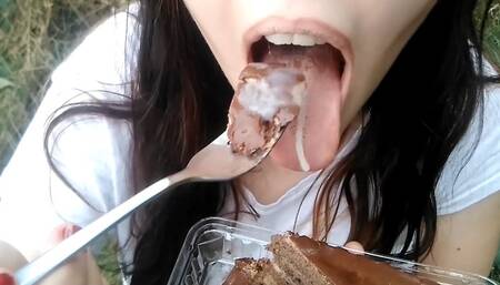 PUBLIC CUM ON CAKE