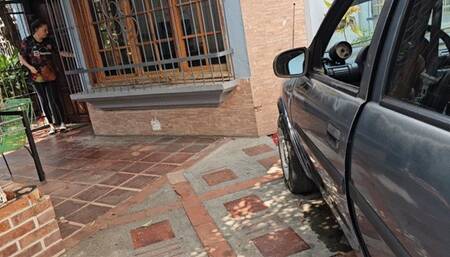 Katherine in socks sexy cranking battle with the Lazy Corsa