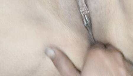 Hot desi real indian aunty fingring sex