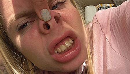 Blondie's nose up! MP4