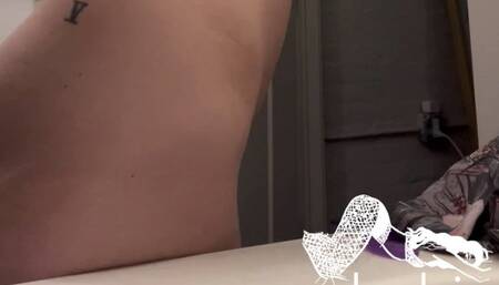 GRWM - watch me get ready & moisturize while I'm hiccuping