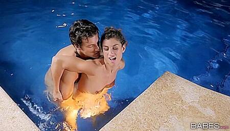 Julia Roca In Hot Spanish Babe Gets Fucked In The Pool