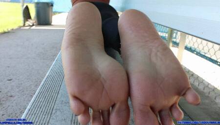 Mimi's Wrinkled Wiggling Soles