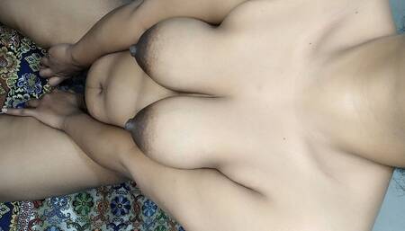 My boyfriend Says my pussy is too creamy he's fuck my pussy in he's fingers