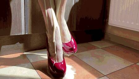 Jeannette's Sunny Sweet HeelsMP4