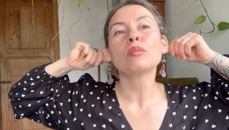 you love to make her ears red avi