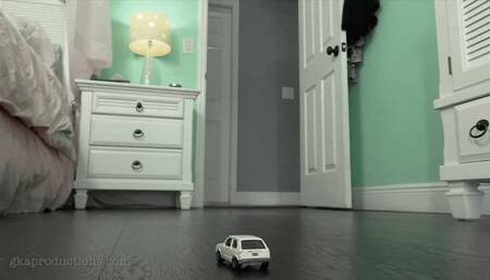 Your Girlfriend Gia Love Has Sexy Fun With Your Tiny Shrunken Body (HD 1080p MP4)