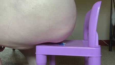 Carina Racy - Giantess Gassing & Butt Crush