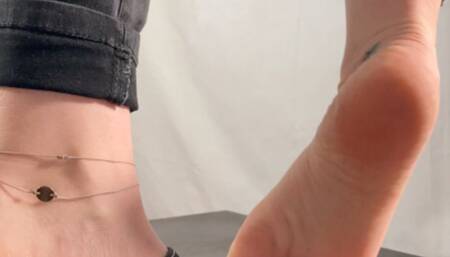 A Shoejob with Converse Ballet Sneakers - CBT, Footjob and Inshoe views - sidecam - 4K