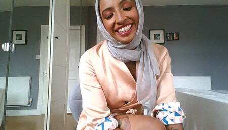 Suprise Breed Hijabi MILF BBC Worship