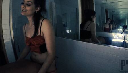 Infinite Mirror Dark Room Pegging