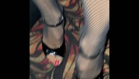 Stripper feet Episode 1 - Angie the size 7 stripper Asian milf