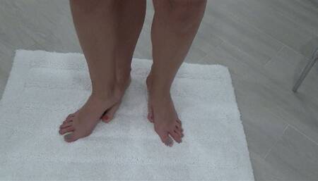 she stands on top of your feet 2FDn