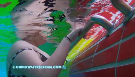 Girl Gets Horny And Wants To Show More