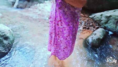 The Big Booty Desi Aunty swimming naked in the water and fucking in the water on an outdoor river
