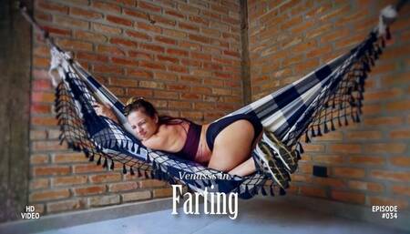 Farting in fitness clothes! Smelly gases! (HD VIDEO)