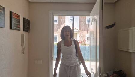 Moms friend swallowing you whole VORE