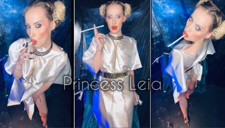 Princess Leia smokes a super long Eve 200