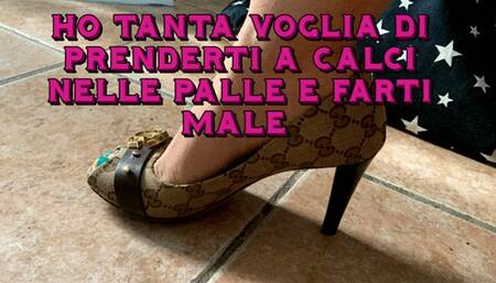 Stamattina ho voglia di prenderti a calci nelle palle