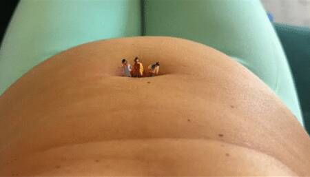 Food for the giantess's navel