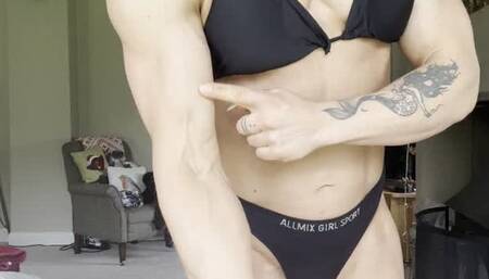 Private Muscle Mommy flexing session