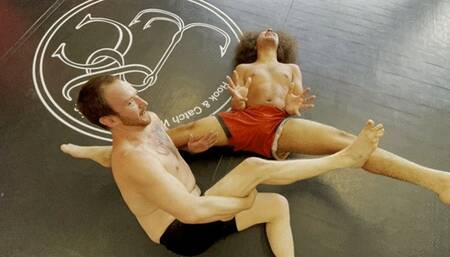 FFB084 Scissors Splits & Sits mp4