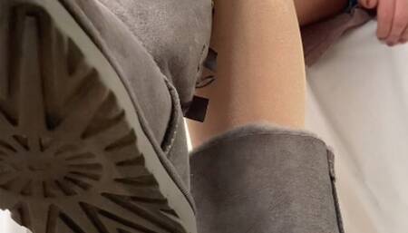 An Upskirt and Bootfetish Dream - POV and underglass View on Ugg Boots and Nylons - Shoefetish and Bootfetish