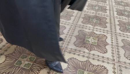 Dalilah and Kalinda in leather