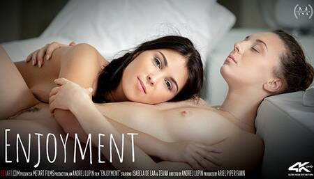 Sexy Isabella's small tits xxx