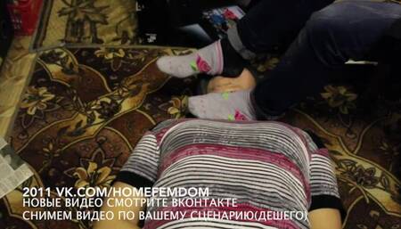 Femdome boud home slave lick kiss feet facesitting BDSM