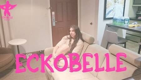 Bodybuilder surprises Boyfriend