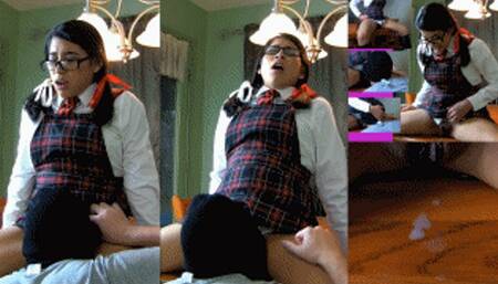 Candy Cunt girl eRica gets her pussy licked & squirts all over the table!