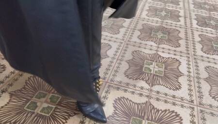 YFYE Bullwhipped by Kalinda and Dalilah in full leather and Berlin Boots