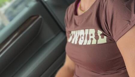 Outlaw Spinner MILF VS Bullet in Passenger Seat