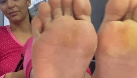 Cum on my soles