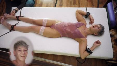 Tic-milfbondage-Ruslana-massagesalon-episode-10-part1-12m03s-HD1920x1080