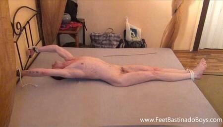 TOMAS PA - (FEET AND SPANKING) - DVD Quality