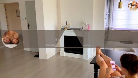 Lexi needs some icing for her cake